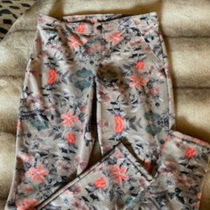 FLIRTY FUN HUE JEGGINGS